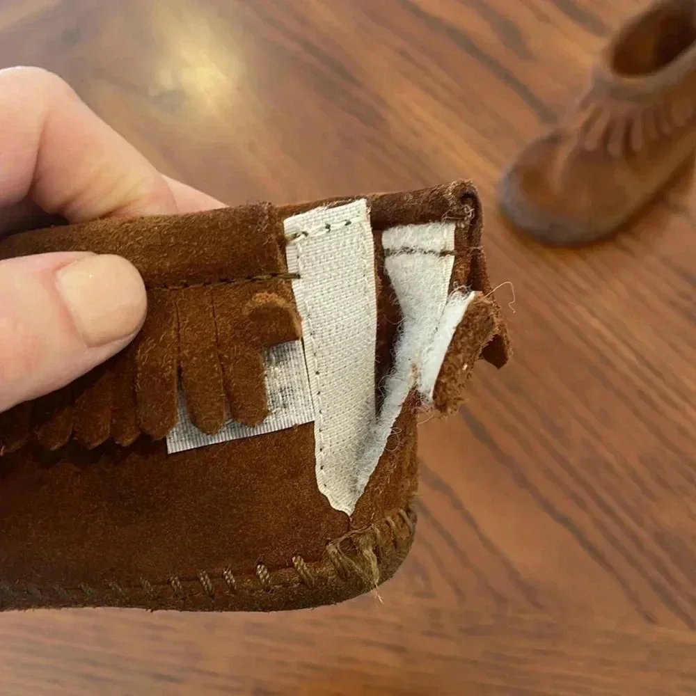 Minnetonka moccasins‎ 2